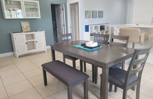 Seven Mile Beach Condo | The Grandest of Grandviews on 7 Mile Beach! 2nd floor 2 bed-2 bath beachfront!