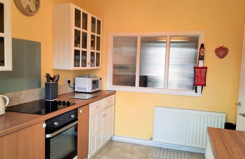 Creetown Cottage | The Granite House - a house that sleeps 4 guests in 2 bedrooms