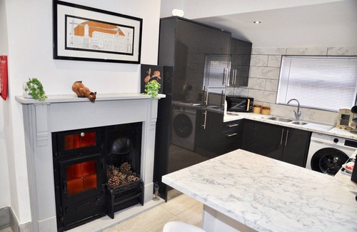 Newport House | The Great Escape by Tŷ SA