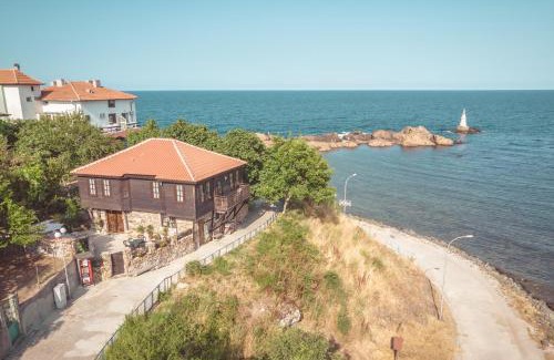 Akhtopol House | The Greek House
