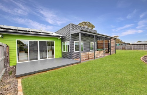 Paynesville House | The Green House is the perfect holiday home for the family to enjoy