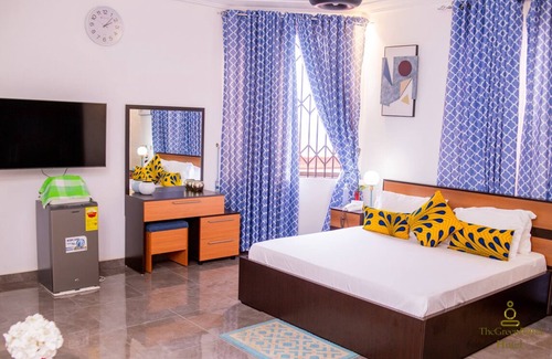Nungua Hotel | The Green Royal Hotel