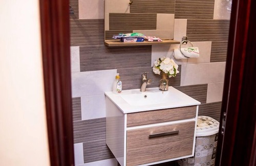 Nungua Hotel | The Green Royal Hotel