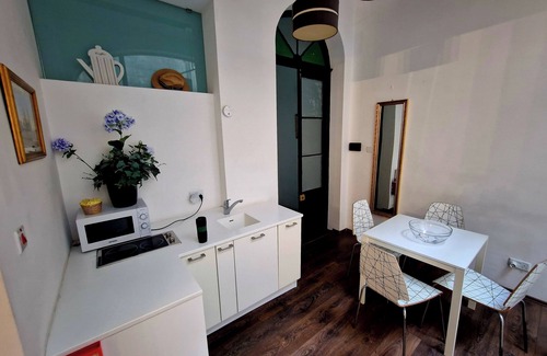 Floriana Villa | The Green Sixteen Boutique
