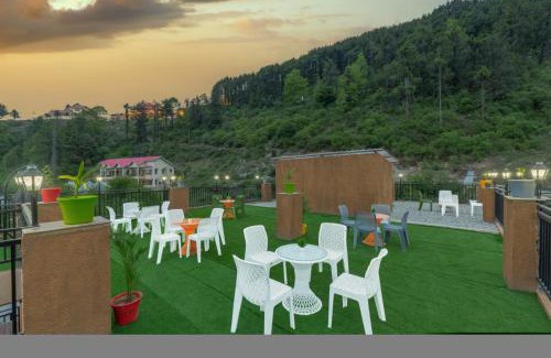 Fagu Hotel | The Green Trails I Vacations I Conference I MICE I Family Events I Open Air Terrace I Sky Bonfire I Kufri By Charvi Retreat