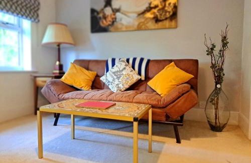 Bray on Thames Apartment | The Green Views Apartment Families, Tourists, Professionals