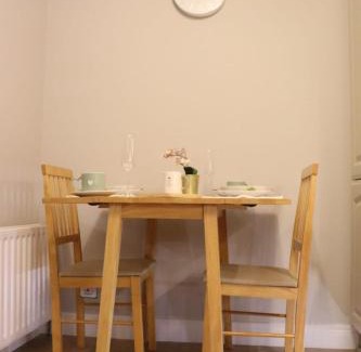 Banbridge House | The Grey Door 2 Bed Cottage Banbridge Parking Private Garden