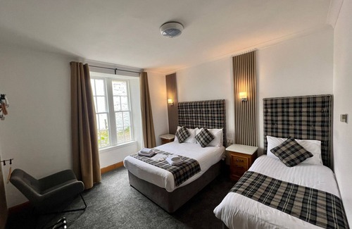 Ardrishaig Hotel | The Grey Gull Hotel
