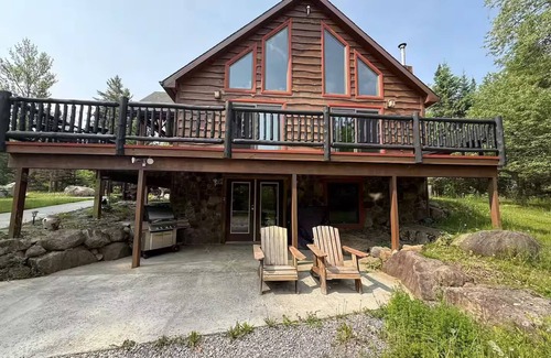 Indian Lake Cabin | The Grounded Getaway
