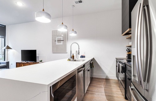 Music Row Apartment | The Grove #2 by AvantStay | Private Balcony Near Music Row