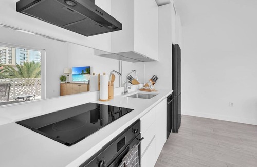 Seven Mile Beach Apartment | The Grove 33 in Grand Cayman