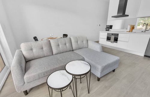 Seven Mile Beach Apartment | The Grove 33 in Grand Cayman
