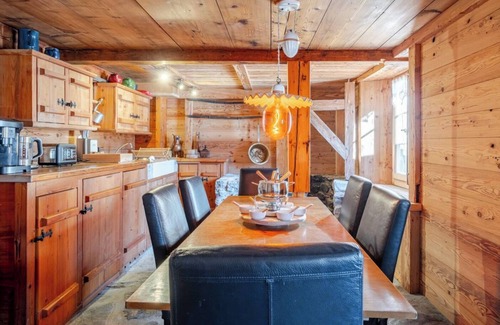 Chateau-d'Oex House | The Gstaad Hideaway – Peaceful Chalet with Mountain Views