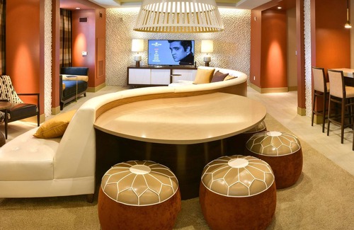 Whitehaven Hotel | The Guest House at Graceland
