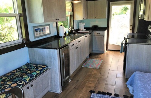 Great Cruz Bay Cottage | The Guest House of Villa Solare