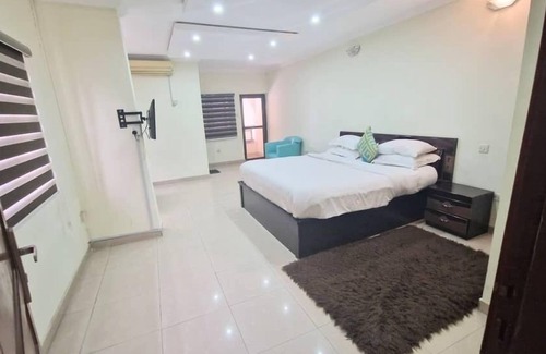 Oshodi-Isolo Hotel | The Habitat Suites International