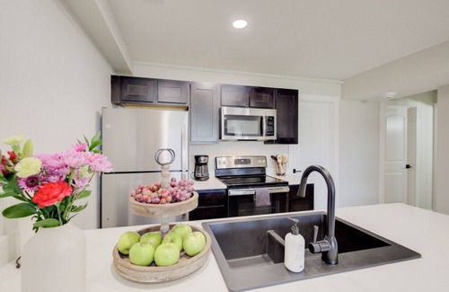 Manhattan Apartment | The Halftime Landing at Stadium Place