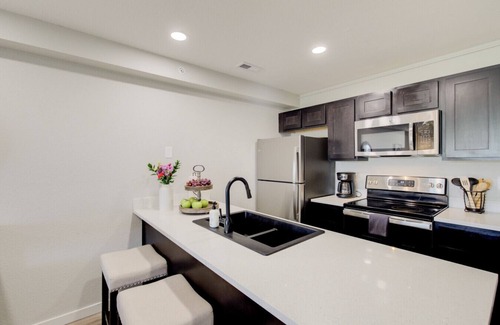 Manhattan Apartment | The Halftime Landing at Stadium Place