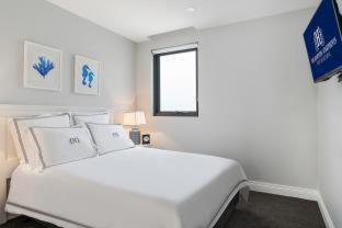 Port Melbourne Apartment | The Hamptons Apartments - Port Melbourne
