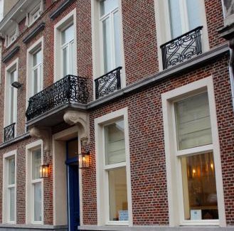 Stationsbuurt Noord Bed & Breakfast | The Hamptons Boutique Hotel