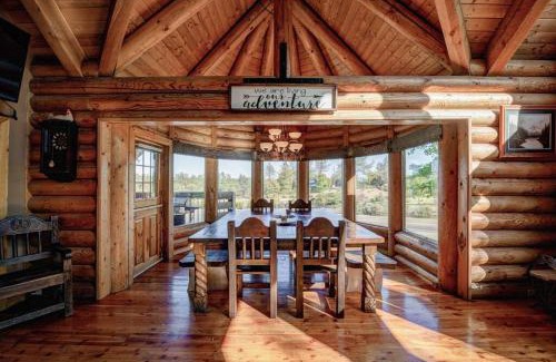 Shasta Lake House | The Happy Bear Lodge