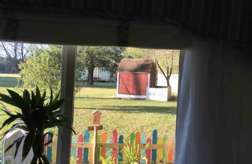Live Oak Apartment | The Happy House Tiny Guest House