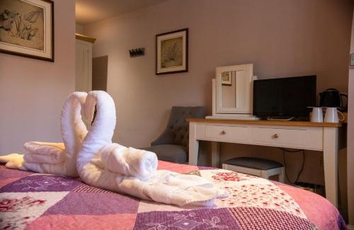 Fulbeck Bed & Breakfast | The Hare and Hounds