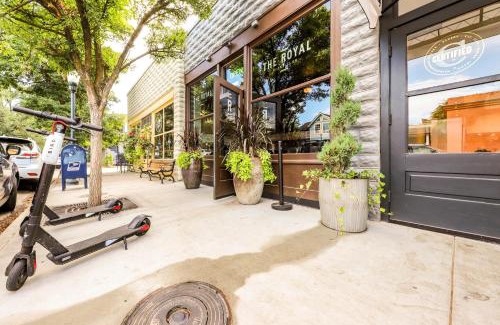 Harrison Boulevard House | The Harrison House