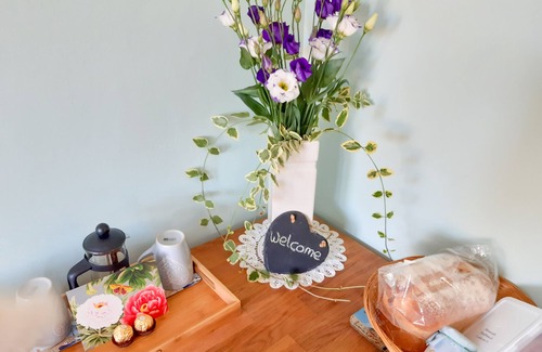 Hethel Cottage | THE HAVEN, pet friendly, with open fire in Norwich