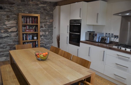 Pistyll Cottage | The Hay Barn - Exclusive 2 bedroom stone cottage