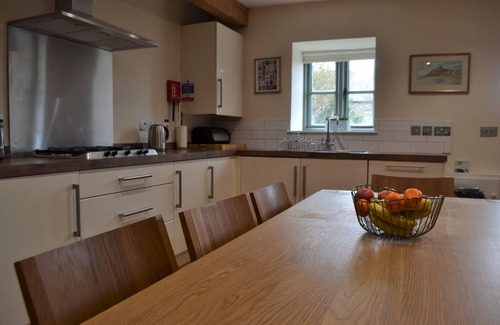 Pistyll Cottage | The Hay Barn - Exclusive 2 bedroom stone cottage