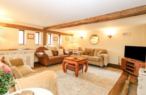 Thetford House | The Hayloft