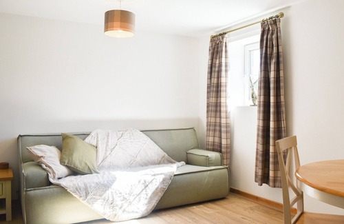 Hoylandswaine Cottage | The Hayloft - UK43352