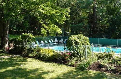 Saratoga Springs House | The Hayworth House - Saratoga Laken