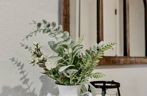 Turlock House | The Heart of the Valley: Smart Modern Farmhouse