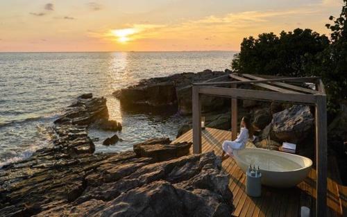 Kodinar Hotel | The Heels