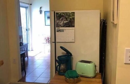 Novato House | The Hideaway - a Unique 2 Bedroom Private Patio Retreat