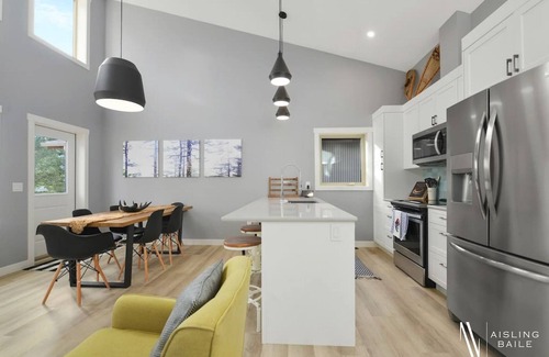 East Kootenay Apartment | The Hideaway Hollow | Upscale | Games Room