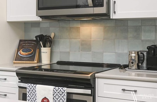East Kootenay Apartment | The Hideaway Hollow | Upscale | Games Room