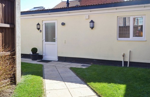Sheringham Cottage | The Hideaway is within walking distance of Sheringham’s beach and eateries.