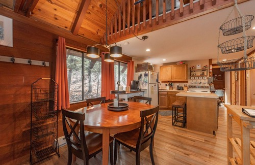 Sky Valley House | The Hideaway: Lake Area, Outdoor Fireplace, Video Games, Hot Tub!