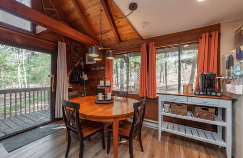 Sky Valley House | The Hideaway: Lake Area, Outdoor Fireplace, Video Games, Hot Tub!