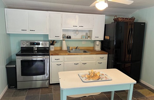 Ponshewaing Cottage | The Hideaway of Crooked Lake