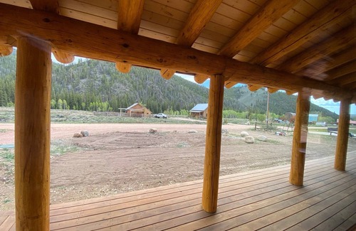 Ohio City Cabin | The High & The Mighty - 115 Gunnison Street, Ohio City, CO 81237