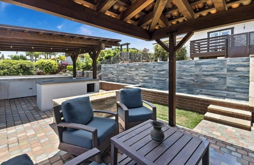 Olde Carlsbad House | The Highland House, a Carlsbad Coastal Villa - 2200 sq ft - 1 mile to the Ocean