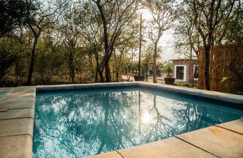 Ramotswa Cabin | The Hill Chalets - Crocodile Pools
