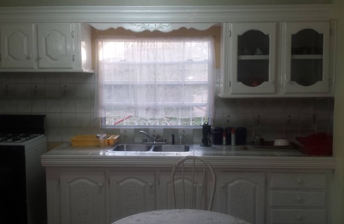 Micoud Apartment | The Hillside Hideaway