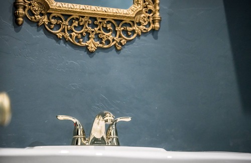 Clinton Bed & Breakfast | The Historical Redland Theater will take you back to the 1920's!