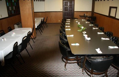 Olney Hotel | The Holiday Motel & Restaurant