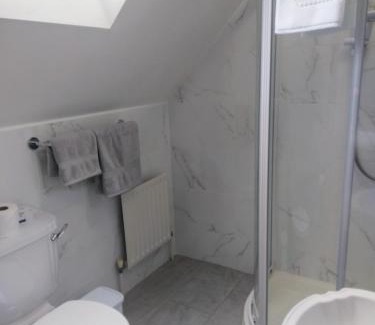 Adare Apartment | The Hollies